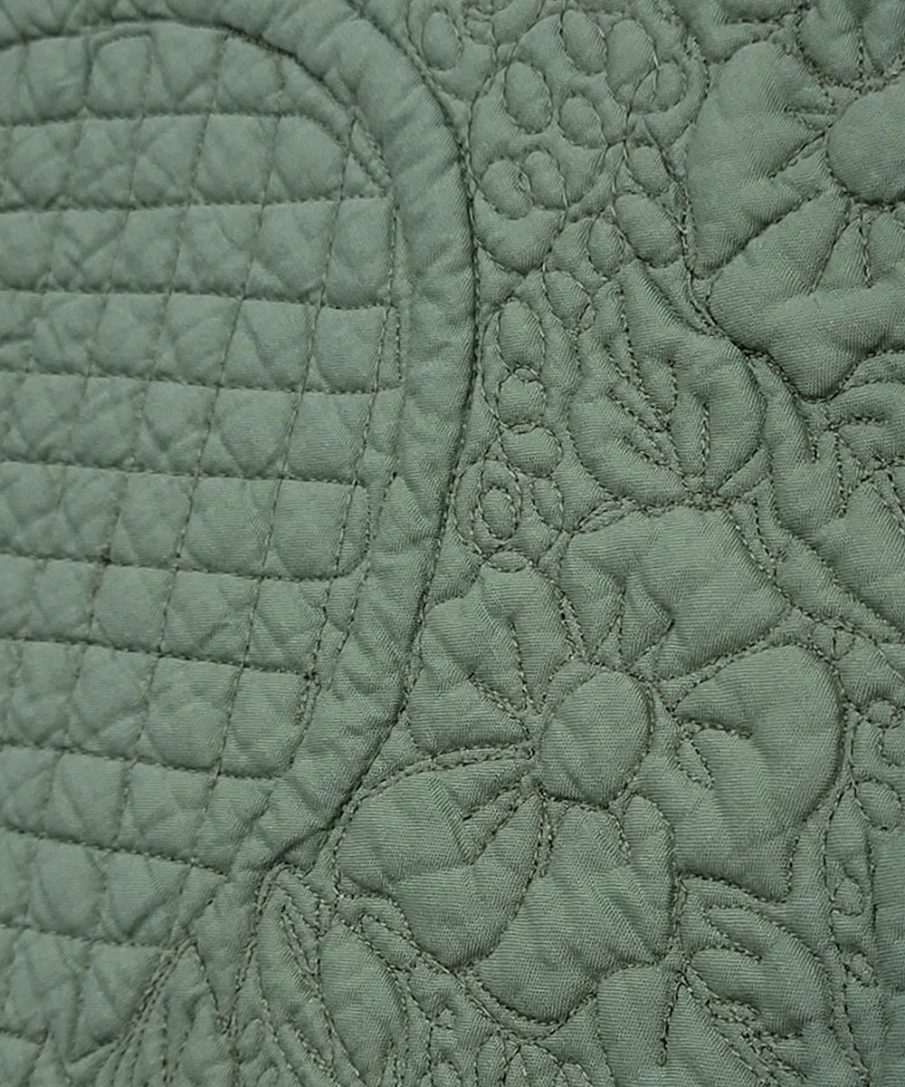 Set of 2 quilted cotton Light Olive oval table mats (14.5"x20")