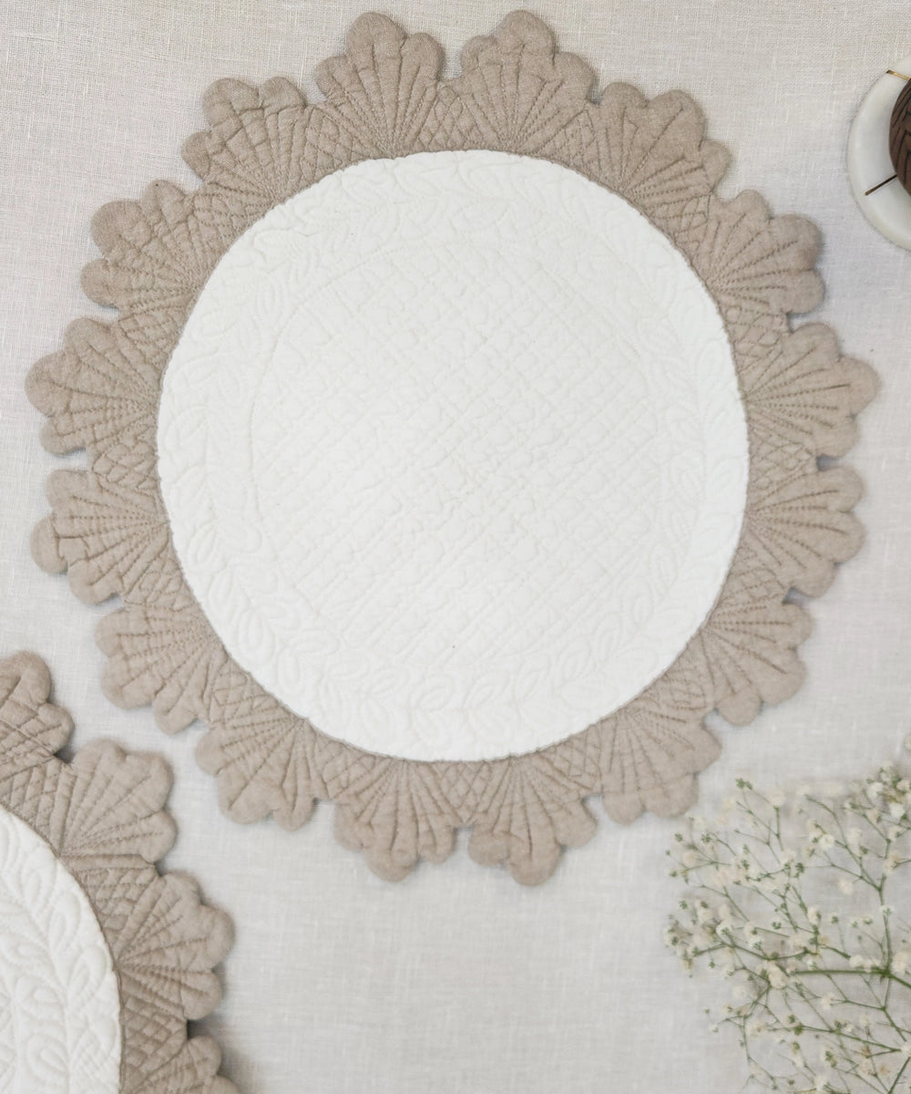 Set of 2 quilted cotton cream round table mats (16.5"x16.5")